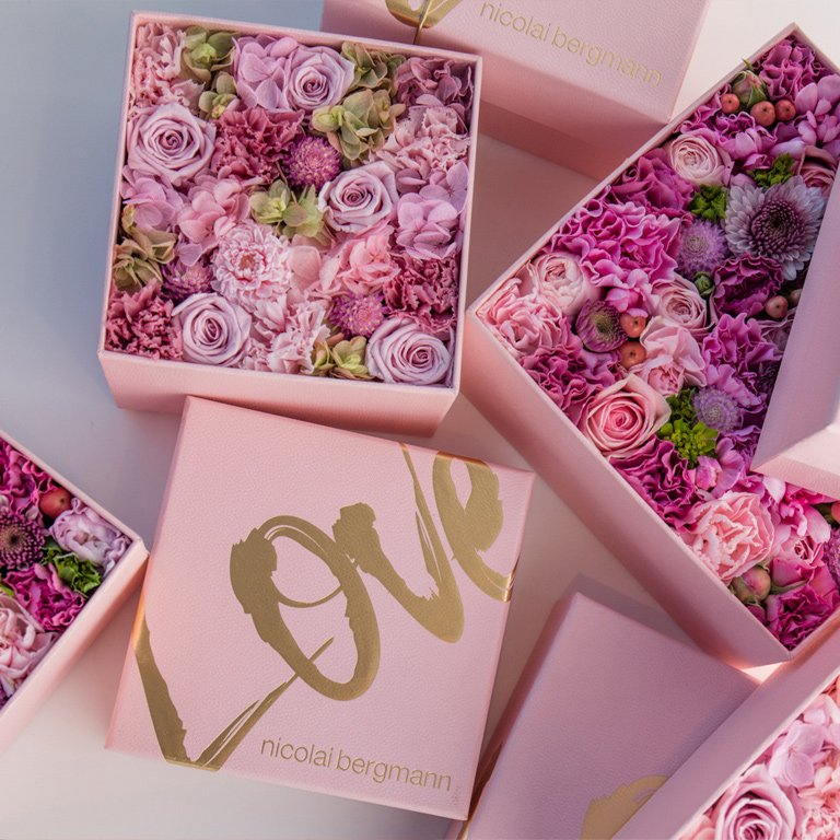 2016 Valentine Day Limited Flower Box Arrangement