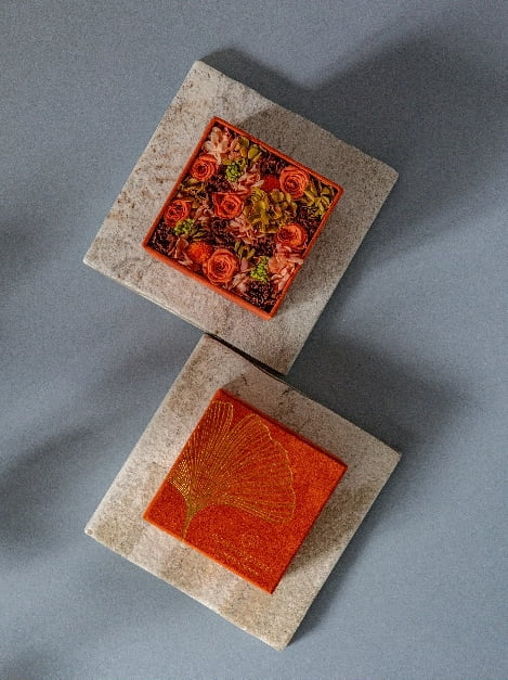 Preserved Flower Box ' Golden Ginkgo '