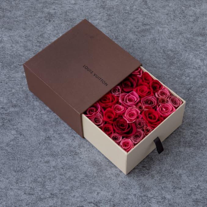 louis vuitton box with flowers