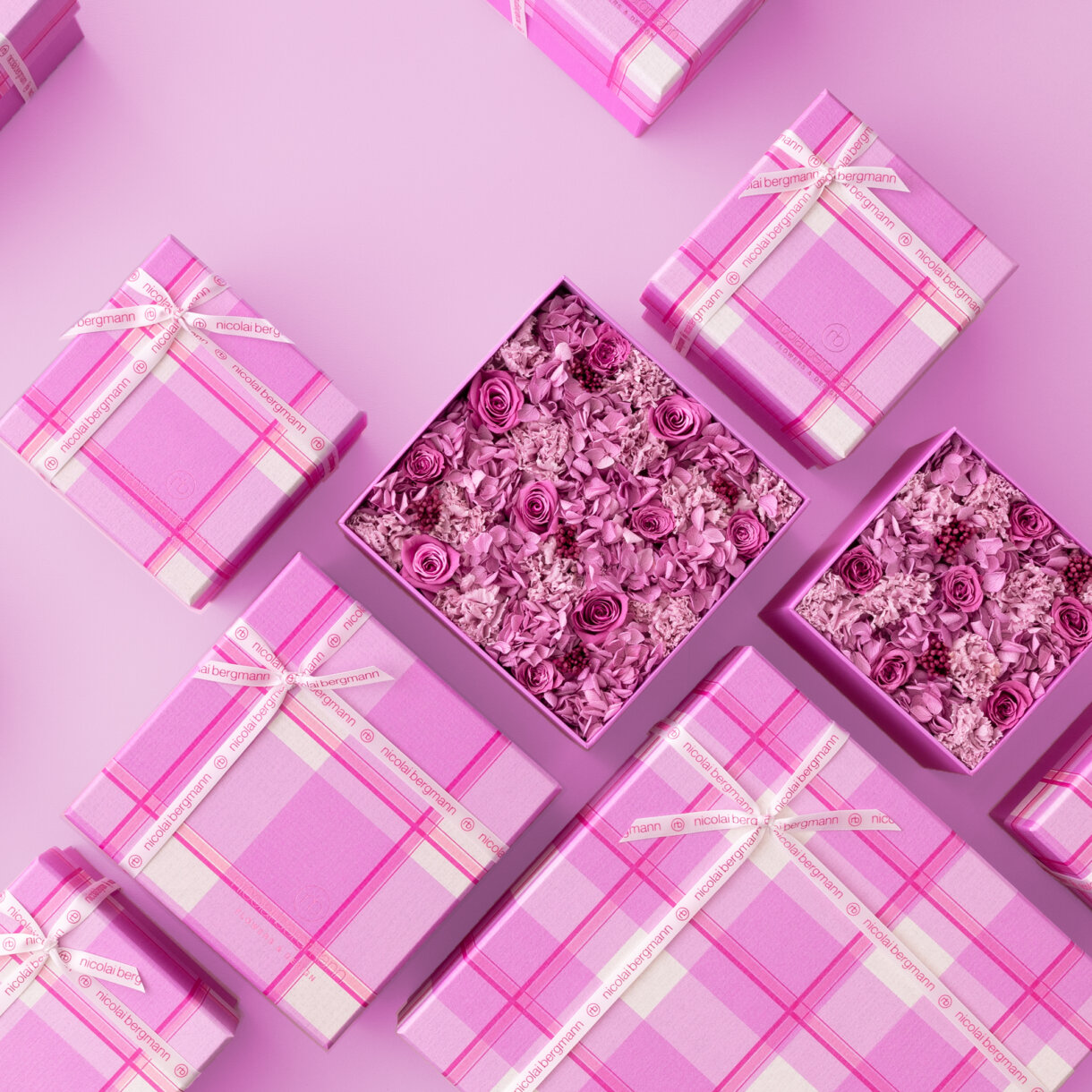 【Pre-Order by May 5th Online Shop, May 8th in Stores】Mother’s Day Collection 2023