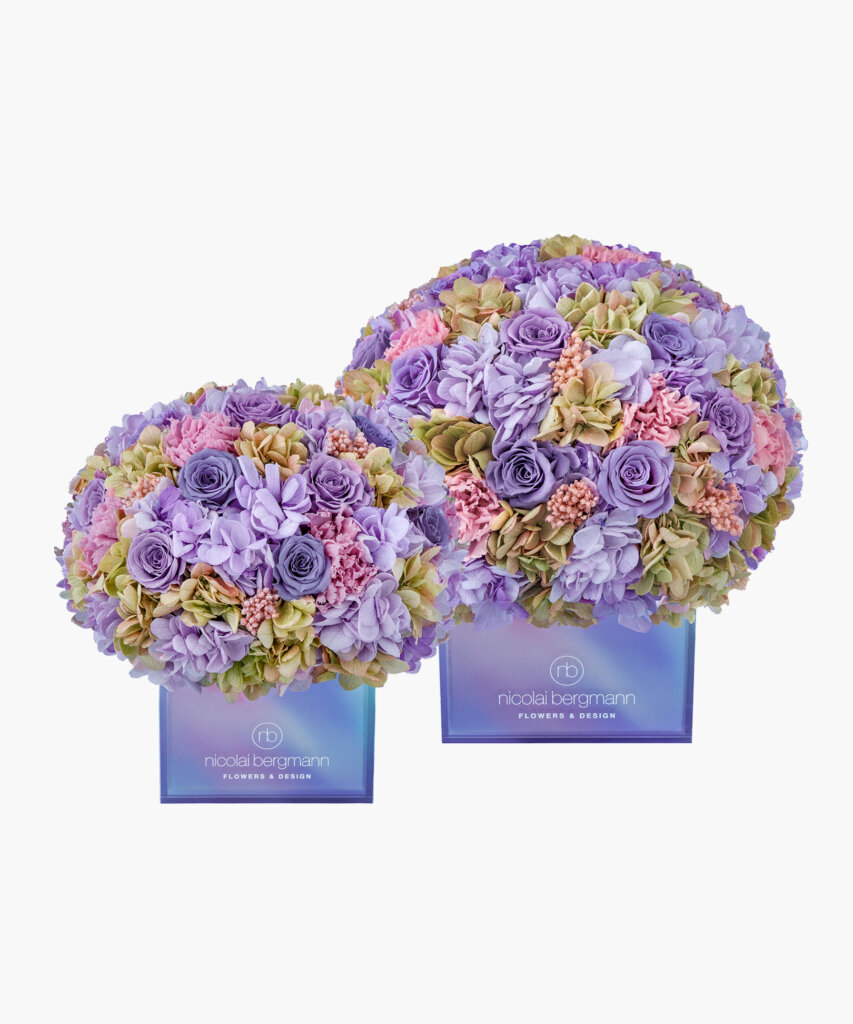 ニコライ・バーグマン(Nicolai bergmann) 花写真集 💚🌿🤍 ⁠ ⁠ #nicolaibergmann #flowerdesign #ニコライ